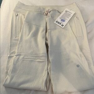 lululemon engineered warmth jogger